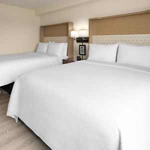 One-Bedroom Queen Suite Hearing accessible